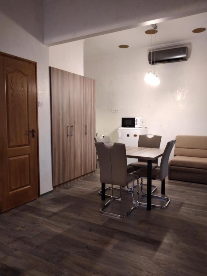 דברצן Bem Downtown Apartment מראה חיצוני תמונה